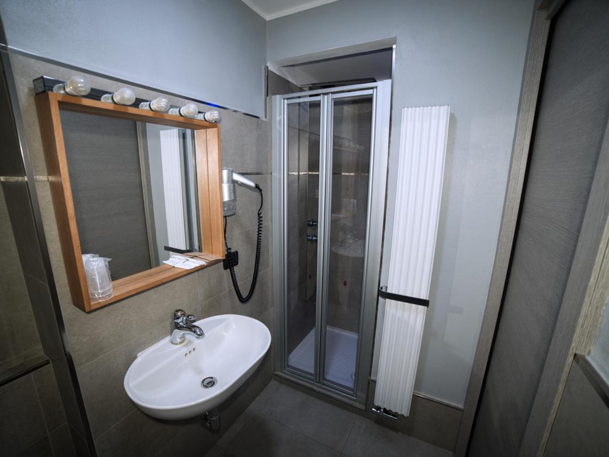 Hotel & Apartments Rinaldo Борґоманеро Екстер'єр фото